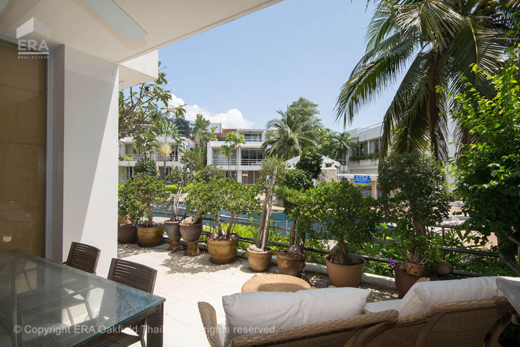 Freehold dream living directly on beautiful Chakphong Beach – offered at a highly attractive price.