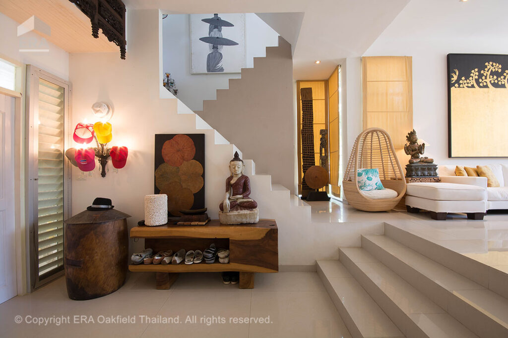 Freehold dream living directly on beautiful Chakphong Beach – offered at a highly attractive price.
