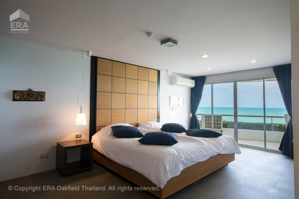 คอนโดหรูสไตล์โมเดิร์น พร้อมเฟอร์นิเจอร์ทันสมัย วิวทะเลทุกมุม