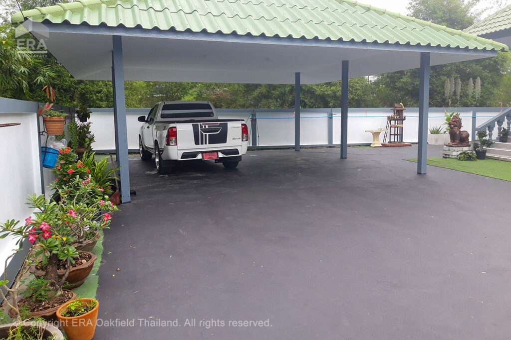 Central location in the golf paradise Ban Chang.