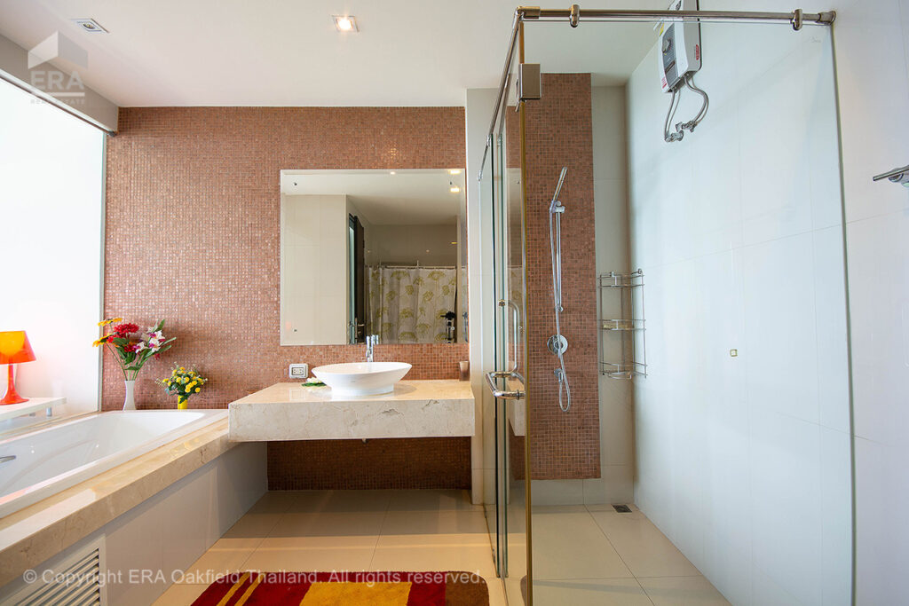 Very exclusive by the beach in Rayong. Now to a even better price!