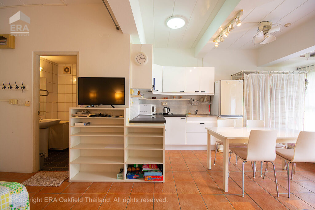 Super price!! Charming condo just 100 meters from beautiful Mae Phim Beach – beach living at its best.
