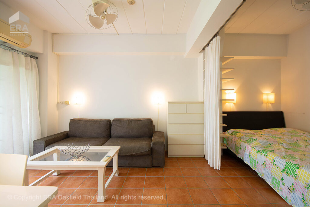 Super price!! Charming condo just 100 meters from beautiful Mae Phim Beach – beach living at its best.