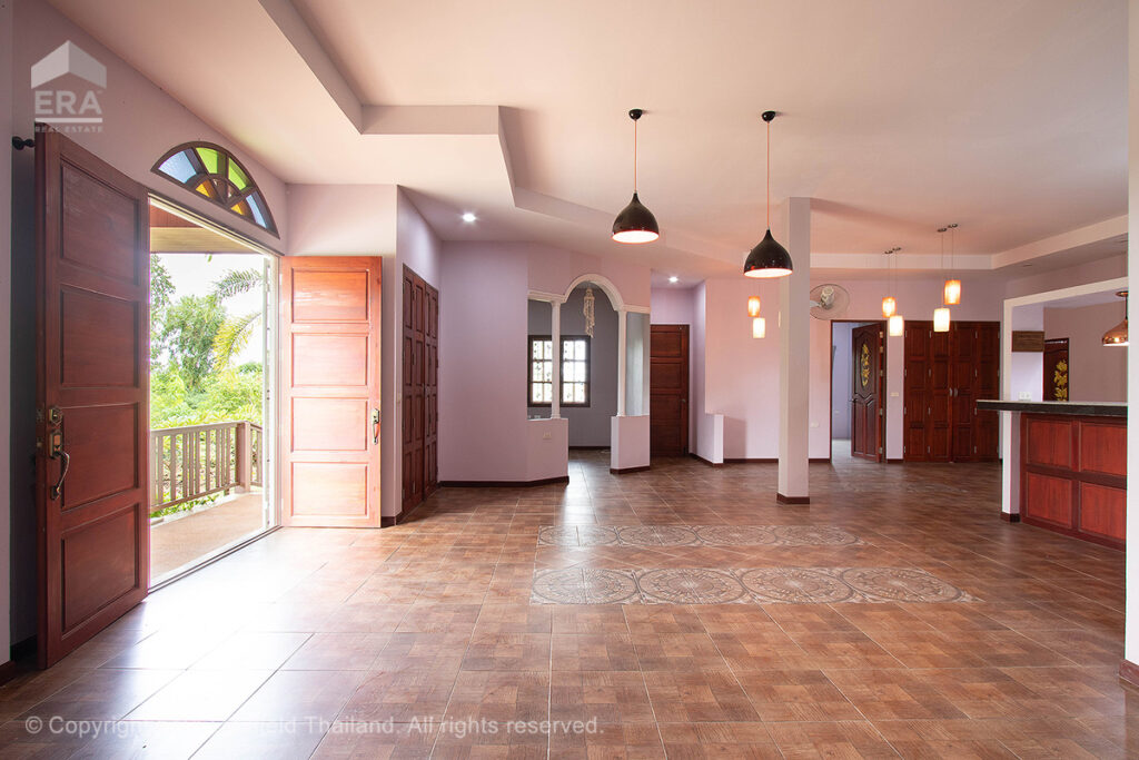 A large house with 3 rai of land