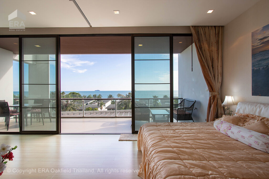 A truly wonderful condo, perfectly situated right on the beach.