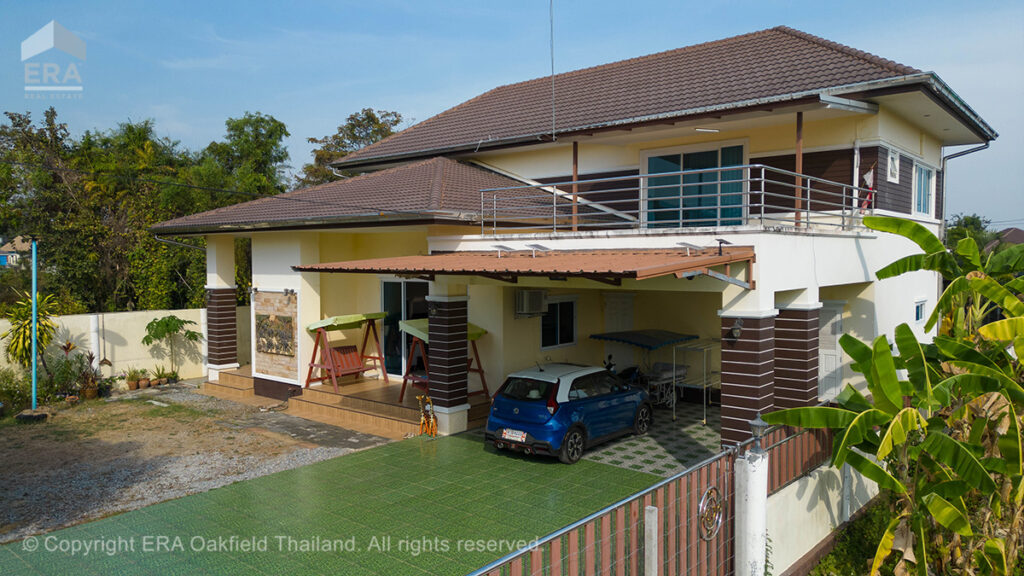 บ้านริมคลองขนาด 1 งาน ตั้งอยู่บนทำเลที่ดีเยี่ยม พร้อมพื้นที่ใช้สอยกว้างขวาง แบ่งสัดส่วนอย่างลงตัว เหมาะสำหรับการพักผ่อนและการใช้ชีวิตอย่างสะดวกสบาย
