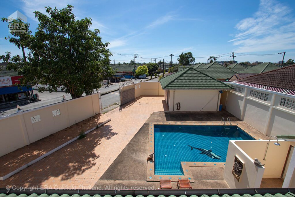 Fin villa med privat pool nära Rayong city
