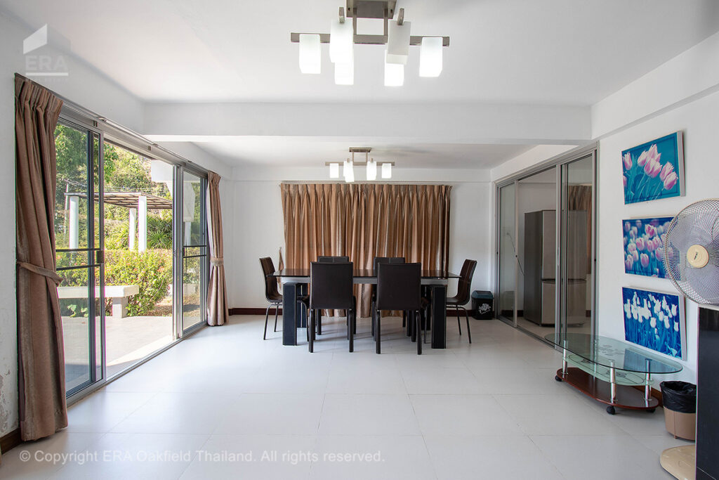 Villa in an excellent location for anyone who values proximity to the sea and nature