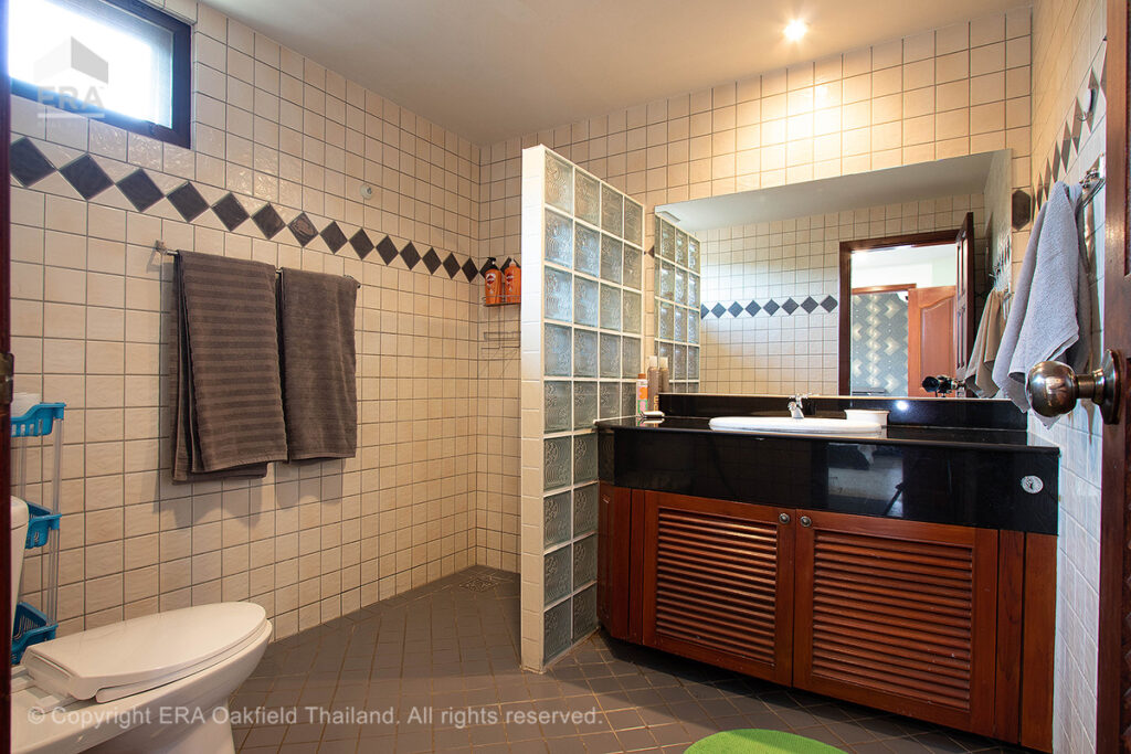 Trivsamt och välvårdat hus i det eftertraktade området Bali Residence