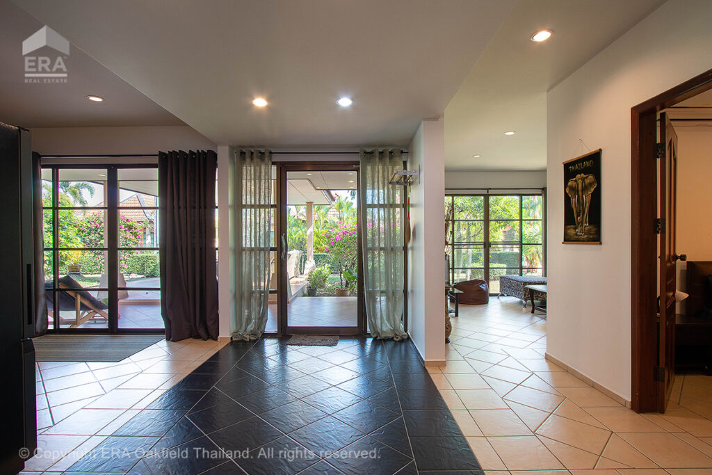 Trivsamt och välvårdat hus i det eftertraktade området Bali Residence
