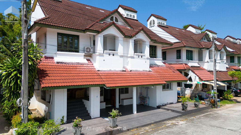 บ้านกว้างขวาง ทำเลดีเยี่ยม ห่างจากชายหาด ซูเปอร์มาร์เก็ต Big C และร้านอาหารไม่ถึง 300 เมตร